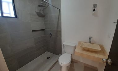 CASA EN RENTA MARBELLA RESIDENCIAL ZONA SUR LEON, GTO CON HABITACIÓN EN PLANTA BAJA