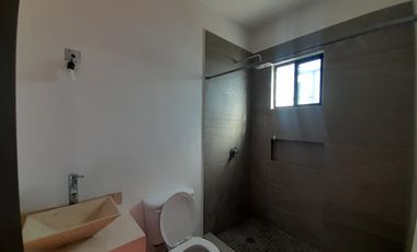 CASA EN RENTA MARBELLA RESIDENCIAL ZONA SUR LEON, GTO CON HABITACIÓN EN PLANTA BAJA