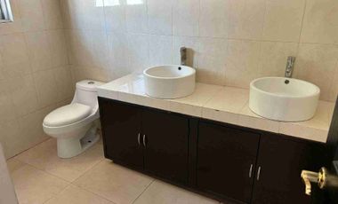 RENTA CASA PARA OFICINAS O NEGOCIO