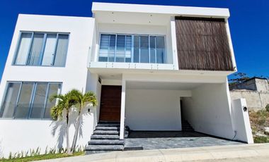 CASA EN VENTA EN FRACCIONAMIENTO RIO BLANCO