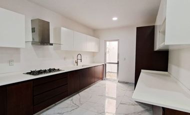 CASA EN VENTA EN FRACCIONAMIENTO RIO BLANCO