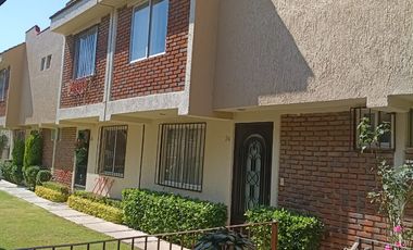 Casa en venta ubicada en Ex-Hacienda de Santa Mónica.