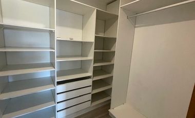 Vende casa con parcela, sector club de campo residencial, Puerto Varas.