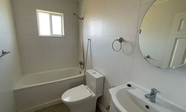 Vende casa con parcela, sector club de campo residencial, Puerto Varas.