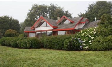 ARRIENDO   Espectacular casa en parcela de Frutillar