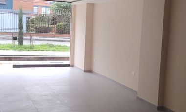 SE ARRIENDA LOCAL COMERCIAL PARA ESTRENAR A CERCA A CENTRO COMERCIAL UNICO