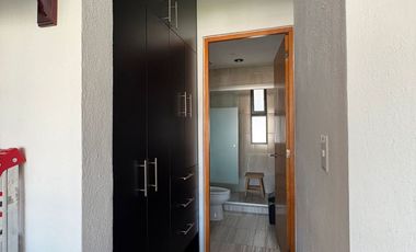 CASA EN VENTA EN  EXCLUSIVO RESIDENCIAL CON ALBERCA EN TLAYACAPAN, MOR.