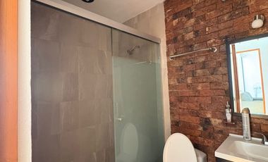 CASA EN VENTA EN  EXCLUSIVO RESIDENCIAL CON ALBERCA EN TLAYACAPAN, MOR.