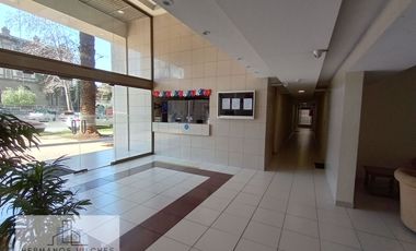 Dpto. 3 Dorm / 2 Baños / 1 Bodega.- Barrio República, Santiago.-