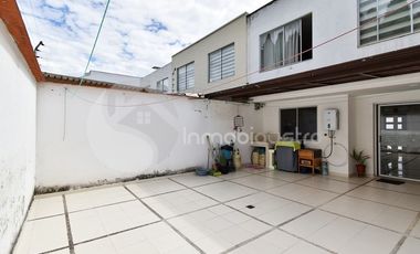 Ricaurte, Venta de Casa Dentro de Condominio