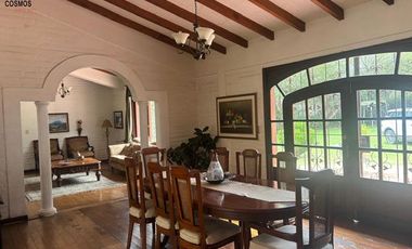 Casa con terreno de venta en Ibarra sector Chorlavi, 1783 m2