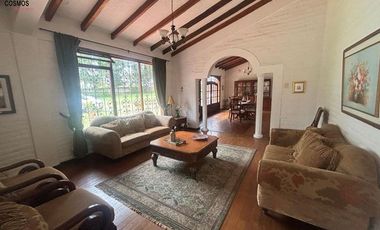 Casa con terreno de venta en Ibarra sector Chorlavi, 1783 m2