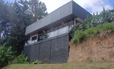 ¡GANGAZO! CASA CAMPESTRE EN VENTA EN EL LAGO CALIMA - ID 902