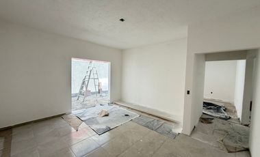 🔥 PREVENTA 🔥 📅 Lista para finales de febrero🏡 Hermosa casa en una planta, ideal para vivir cómodo y con excelente distribución.