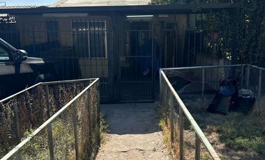 VENDO CASA PEÑALOLEN SECTOR MUNICIPALIDAD