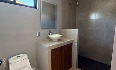 🏡 Casa nueva en fraccionamiento exclusivo (únicamente 5 casas)  📍 Ubicación: Col. Tres de Mayo ⏱️ A solo 5 min de Tec Milenio