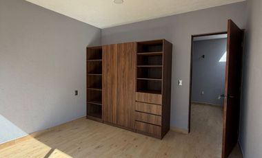 🏡 Casa nueva en fraccionamiento exclusivo (únicamente 5 casas)  📍 Ubicación: Col. Tres de Mayo ⏱️ A solo 5 min de Tec Milenio