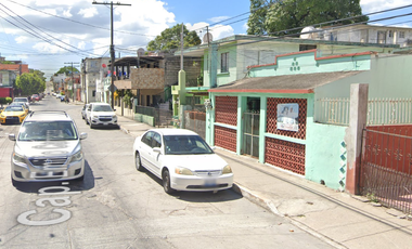 Casa En Remate Bancario- Cascajal, Tampico, Tamaulipas.