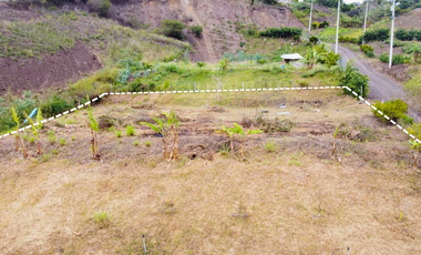 En Venta Amplio  Terreno en Yunguilla