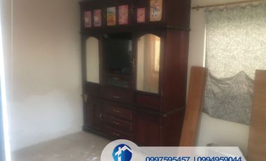 Venta de Casa de 4 Habitaciones, Sector Racar, Cerca de Plaza Racar, Cuenca