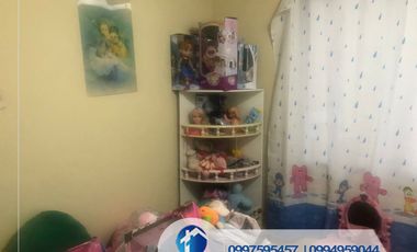 Venta de Casa de 4 Habitaciones, Sector Racar, Cerca de Plaza Racar, Cuenca