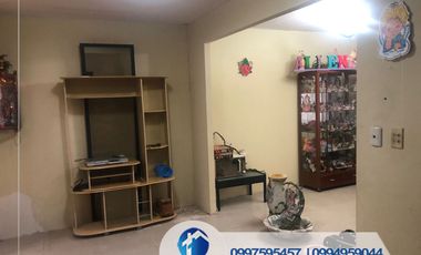 Venta de Casa de 4 Habitaciones, Sector Racar, Cerca de Plaza Racar, Cuenca