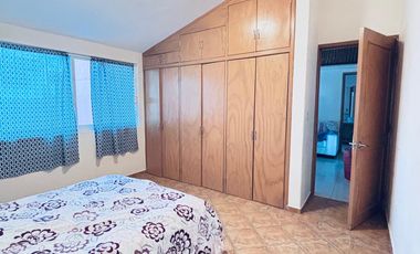 Casa en RENTA, Calle Marques Villa del Villar del Aguila 976 Col. Lomas del Marques Querétaro