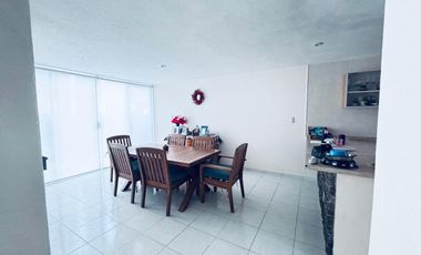 Casa en RENTA, Calle Marques Villa del Villar del Aguila 976 Col. Lomas del Marques Querétaro