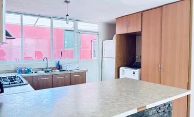 Casa en RENTA, Calle Marques Villa del Villar del Aguila 976 Col. Lomas del Marques Querétaro