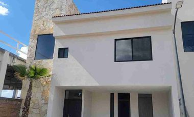 CASAS EN VENTA EN ZEREZOTLA  RESIDENCIAL