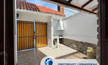 Venta  de Casa Remodelada Sector Las Pencas, Cuenca