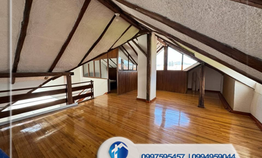Venta  de Casa Remodelada Sector Las Pencas, Cuenca