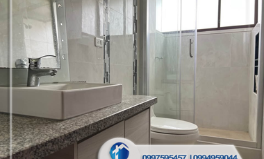 Venta  de Casa Remodelada Sector Las Pencas, Cuenca