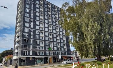 Se arrienda moderno departamento con ubicación privilegiada