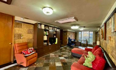 Residencia en esquina en venta en el Mirador