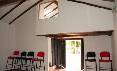 Quinta Dunas en Tabio – 2.447 m² con Teatro Privado y 2 Aptos Independientes