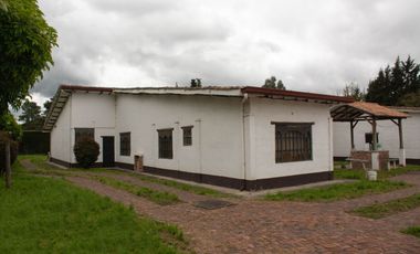 Quinta Dunas en Tabio – 2.447 m² con Teatro Privado y 2 Aptos Independientes