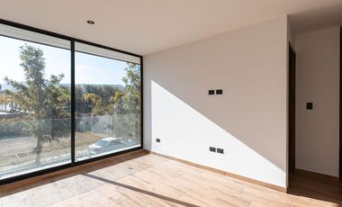 CASA EN VENTA CON 3 RECÁMARAS EN PARQUE MAR EGEO, LOMAS DE ANGELÓPOLIS 3