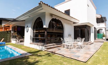 CASA EN VENTA CON 3 RECÁMARAS EN ZAVALETA