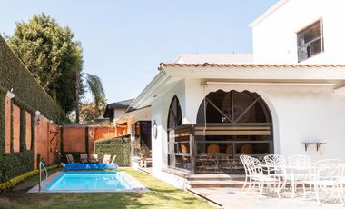 CASA EN VENTA CON 3 RECÁMARAS EN ZAVALETA