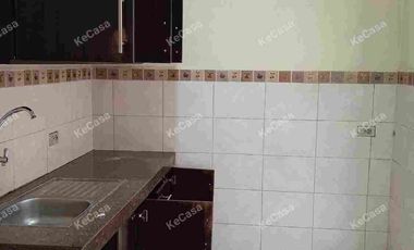 CASA-VENTA! 90m2 a 5mnts Terminal Quitumbe,pertenece a conjunto, a pasos de Av Mariscal Sucre diagonal a Fundeporte. SECTOR LAS CUADRAS