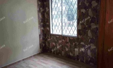 CASA-VENTA! 90m2 a 5mnts Terminal Quitumbe,pertenece a conjunto, a pasos de Av Mariscal Sucre diagonal a Fundeporte. SECTOR LAS CUADRAS