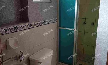 CASA-VENTA! 90m2 a 5mnts Terminal Quitumbe,pertenece a conjunto, a pasos de Av Mariscal Sucre diagonal a Fundeporte. SECTOR LAS CUADRAS