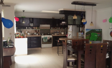 ¡Tu hogar ideal te espera cerca del Super AKI de Narancay, Cuenca! ¡Aprovecha esta oportunidad de hacer este sueño una realidad!