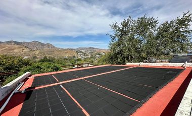 LAS CAÑADAS CASA CON ALBERCA, AMPLIAS TERRAZAS, JARDINES Y BONITAS VISTAS.