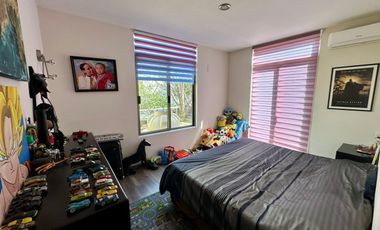 LAS CAÑADAS CASA CON ALBERCA, AMPLIAS TERRAZAS, JARDINES Y BONITAS VISTAS.