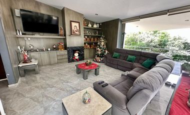 LAS CAÑADAS CASA CON ALBERCA, AMPLIAS TERRAZAS, JARDINES Y BONITAS VISTAS.