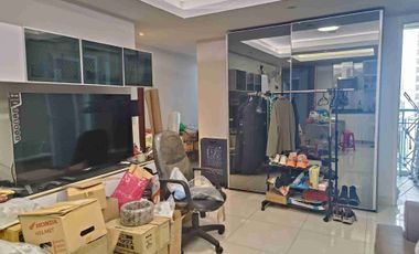 Apt The Mansion Kemayoran 2 br lt sedang Semi Furnished jarang ada