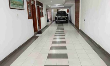 rumah lux di palmerah residen jakarta barat