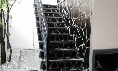 rumah lux di palmerah residen jakarta barat